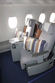 Business Class im Lufthansa A350-900 (©Foto.  Marikka-Laila Maisel)